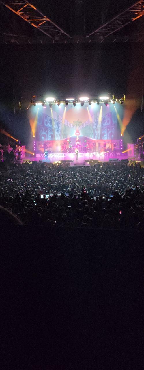 Bret Michaels at Ameris Bank Amphitheatre, photo taken at 10:01 PM