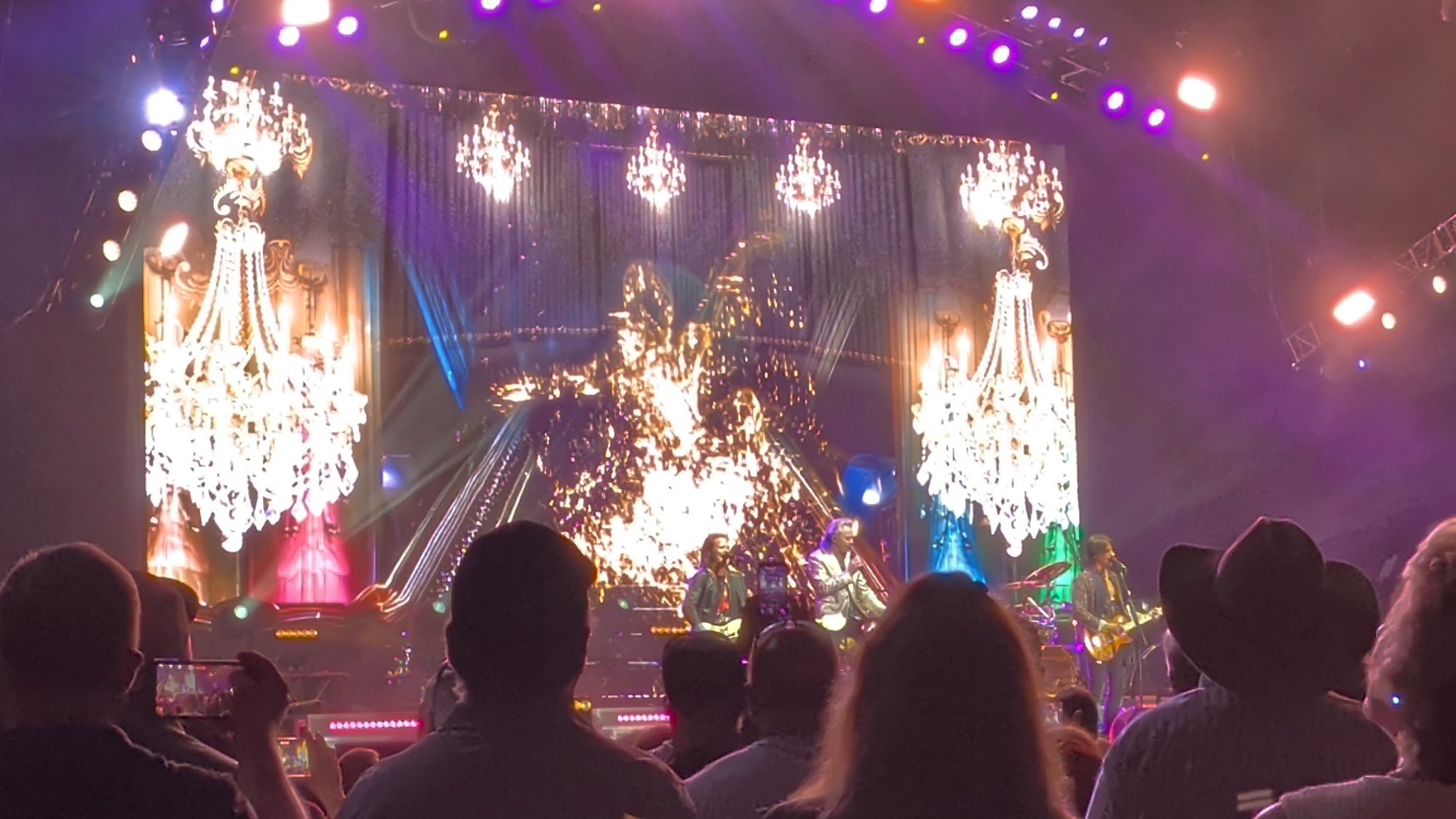Chicago & Styx at Ameris Bank Amphitheatre, photo taken at 9:58 PM